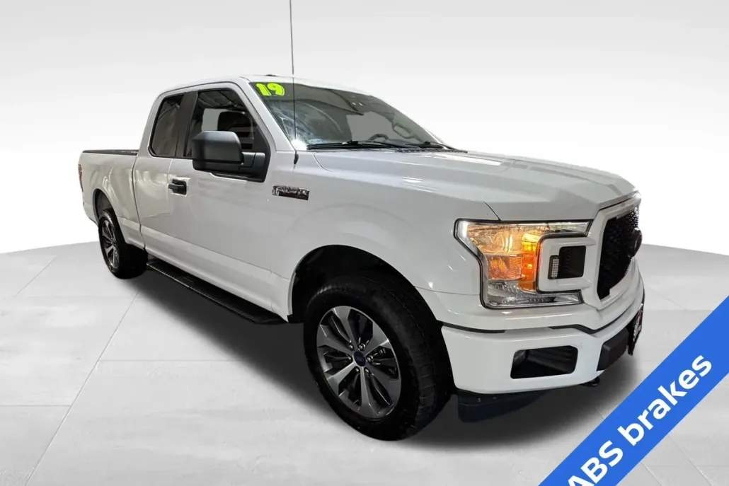2019 Ford F-150 XL photo 1