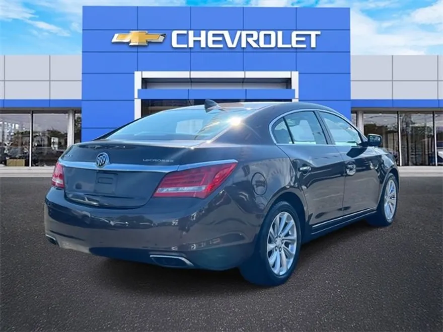 2015 Buick LaCrosse Leather photo 1