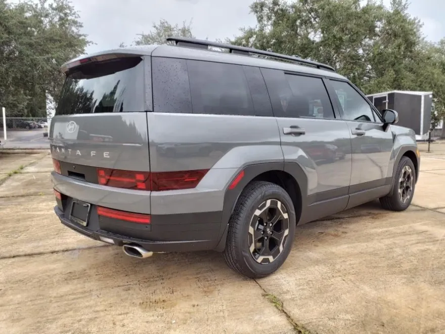 2025 Hyundai Santa Fe SEL photo 1