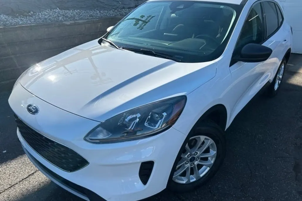 2022 Ford Escape SE photo 1