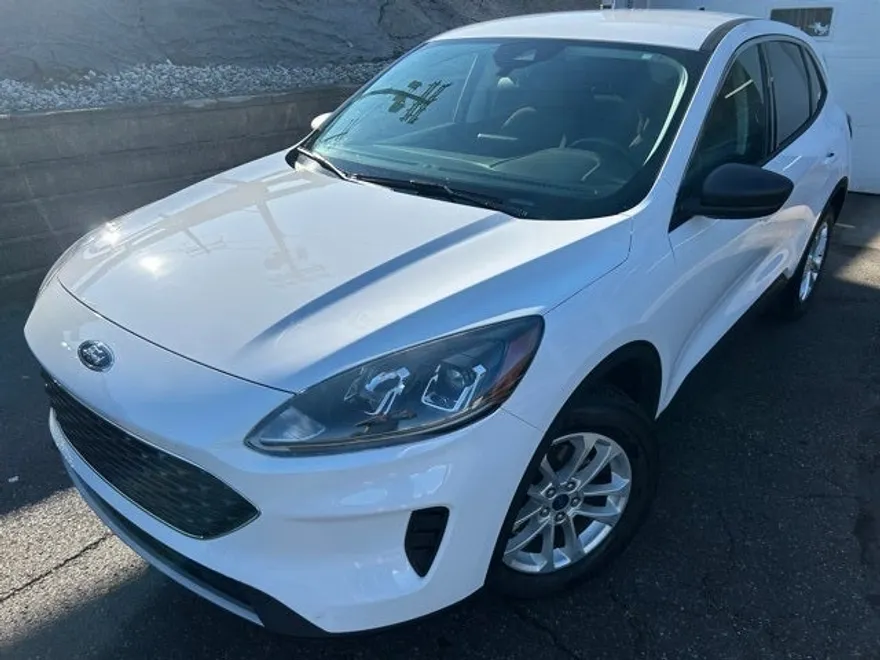 2022 Ford Escape SE photo 1