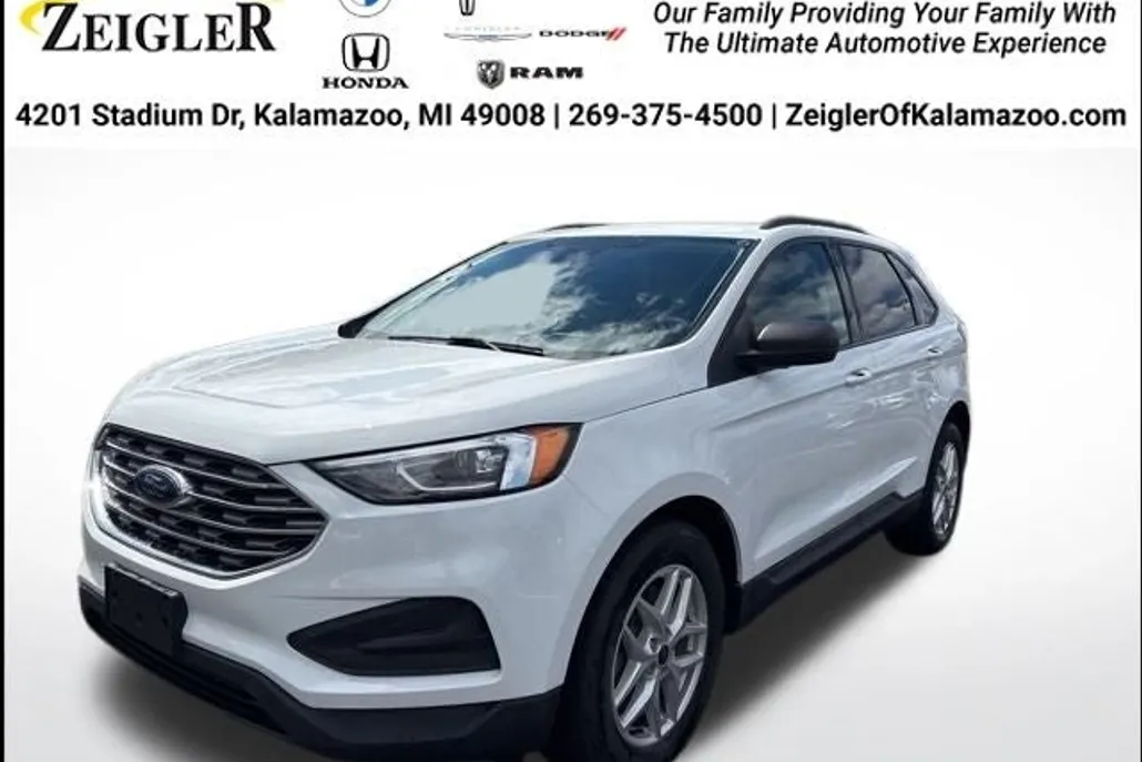 2022 Ford Edge SE photo 1