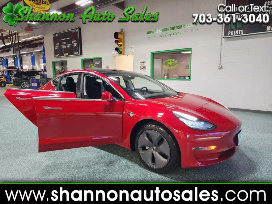 2018 Tesla Model 3 Long Range photo 1