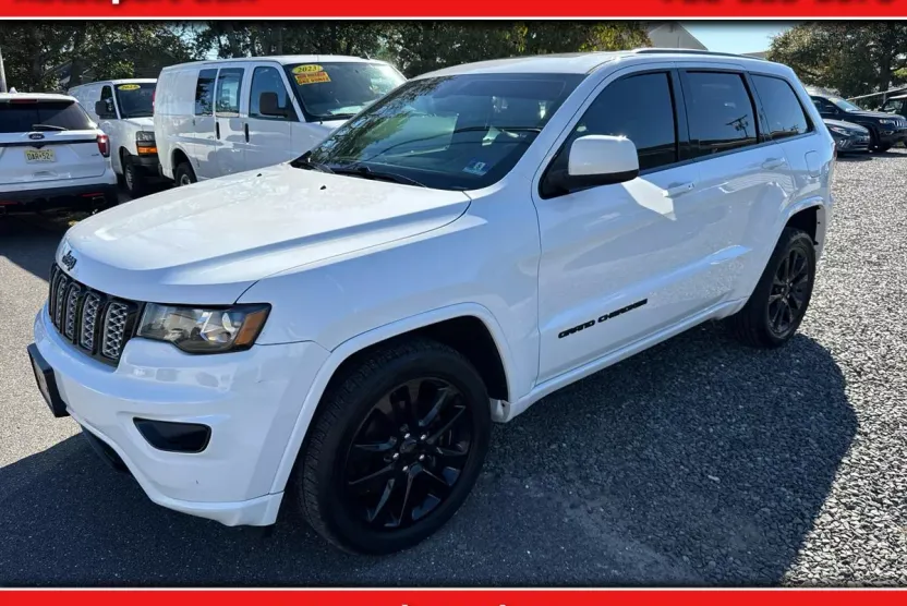 2019 Jeep Grand Cherokee Altitude photo 1