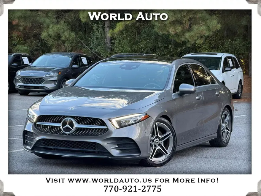 2020 Mercedes Benz A 220 4MATIC photo 1