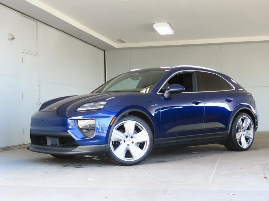 2024 Porsche Macan Electric 4 photo 1