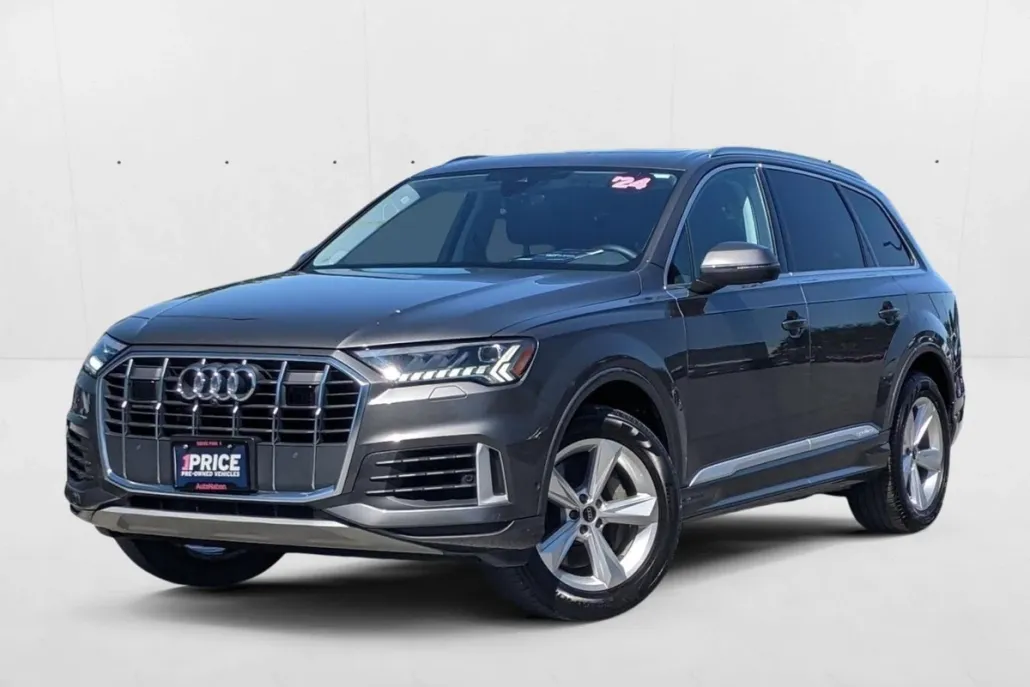 2024 Audi Q7 45 Premium Plus photo 1