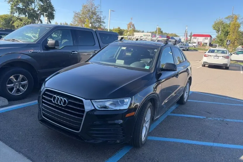 2018 Audi Q3 Premium photo 1