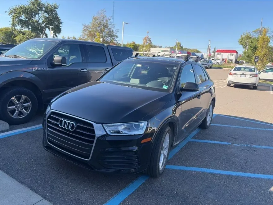 2018 Audi Q3 Premium photo 1