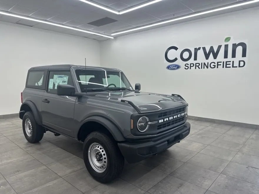 2025 Ford Bronco Base photo 1