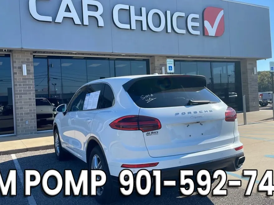 2016 Porsche Cayenne Base photo 1