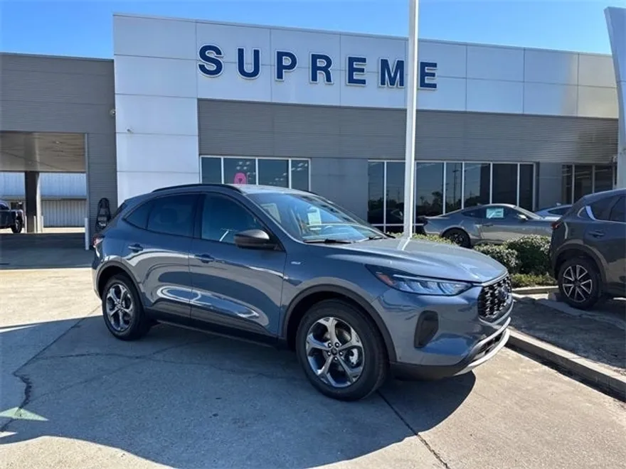 2025 Ford Escape Hybrid ST-Line photo 1