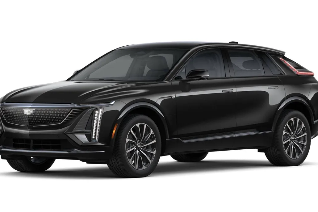 2025 Cadillac Lyriq Sport photo 1