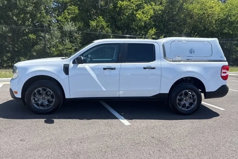 2023 Ford Maverick XLT photo 1
