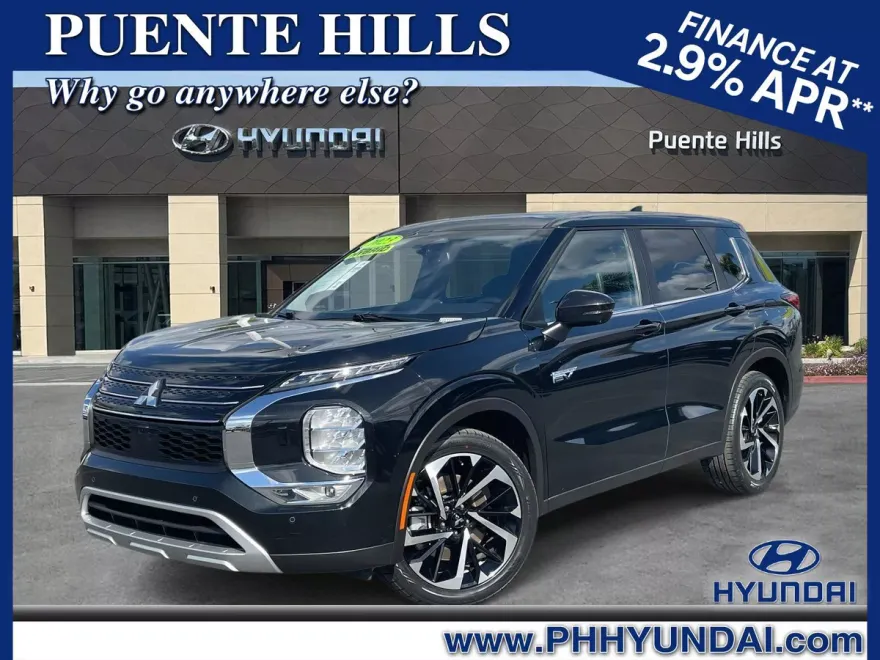 2023 Mitsubishi Outlander PHEV SE photo 1