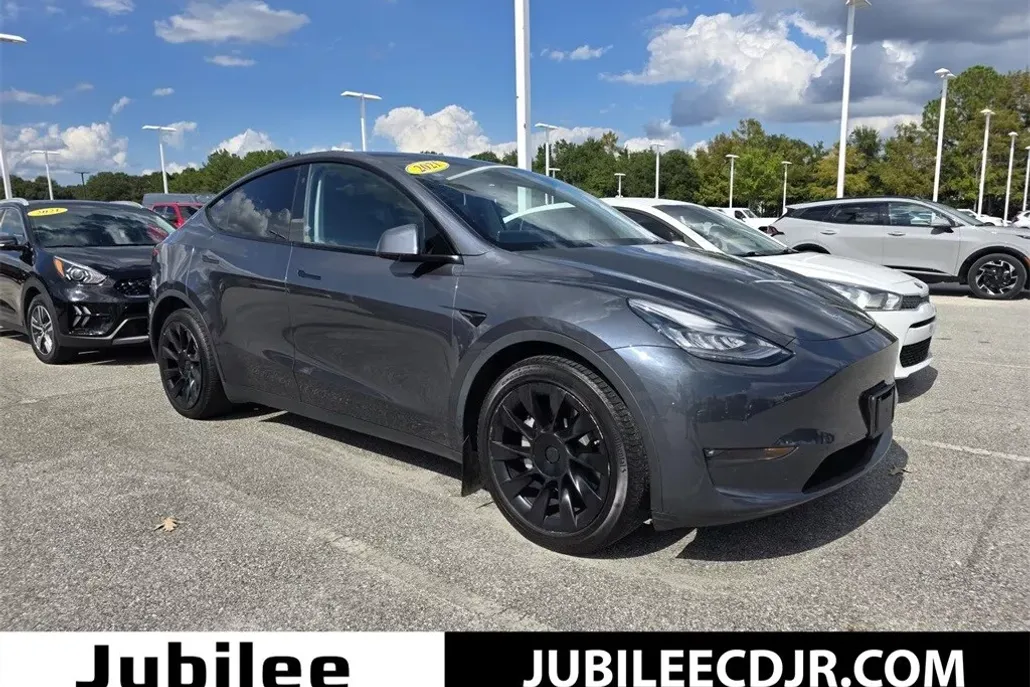 2021 Tesla Model Y Long Range photo 1