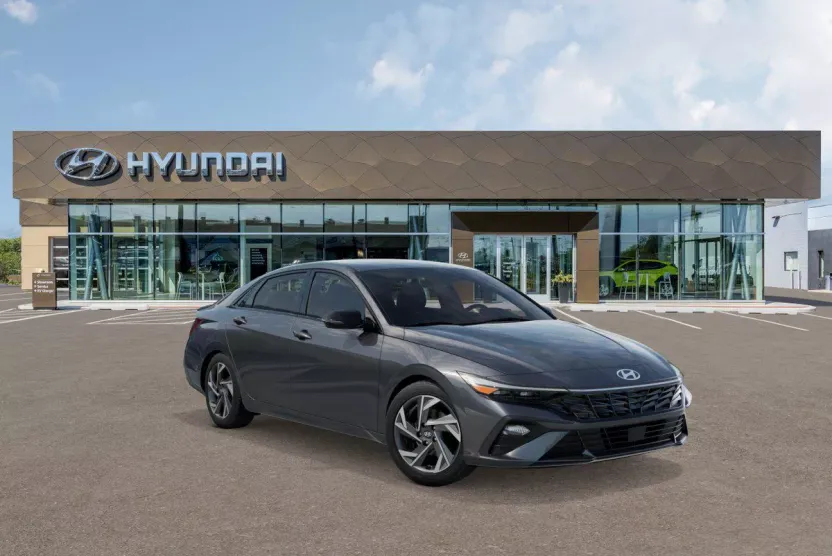 2025 Hyundai Elantra SEL Sport photo 1