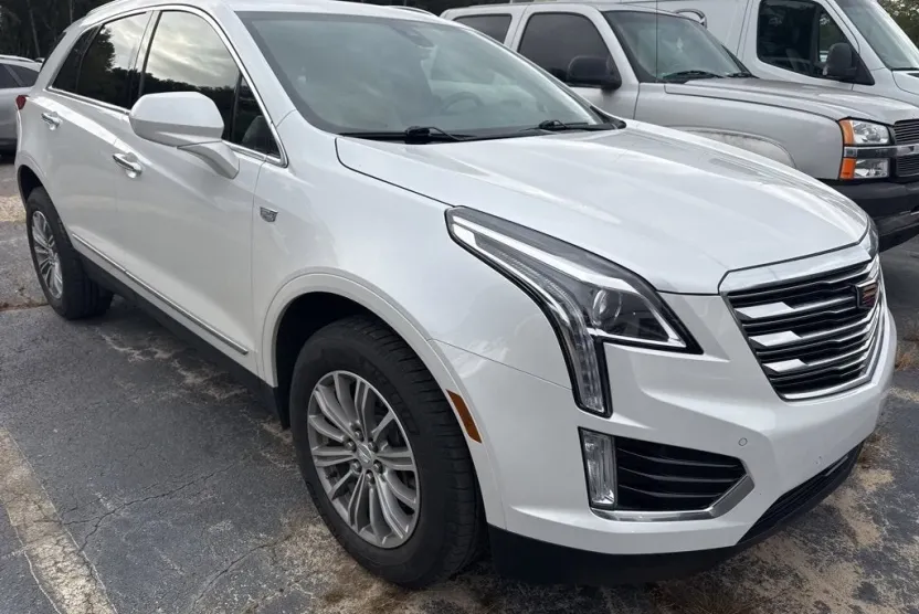 2019 Cadillac XT5 Luxury photo 1