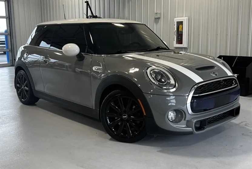 2017 Mini Cooper 2 Door Hardtop S photo 1