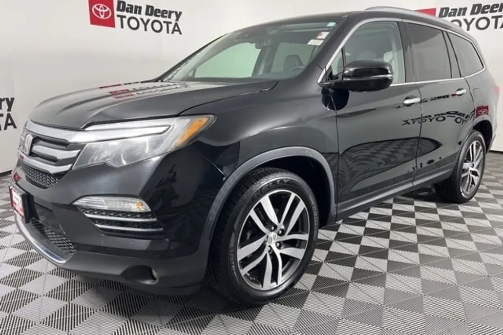 2016 Honda Pilot Elite photo 1