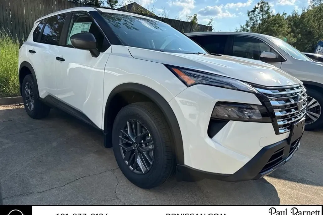 2026 Nissan Rogue S photo 1