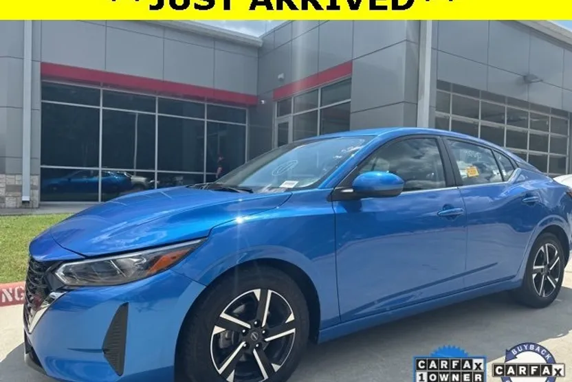 2024 Nissan Sentra SV photo 1