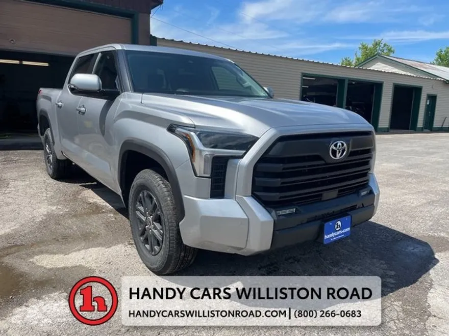 2024 Toyota Tundra SR5 photo 1