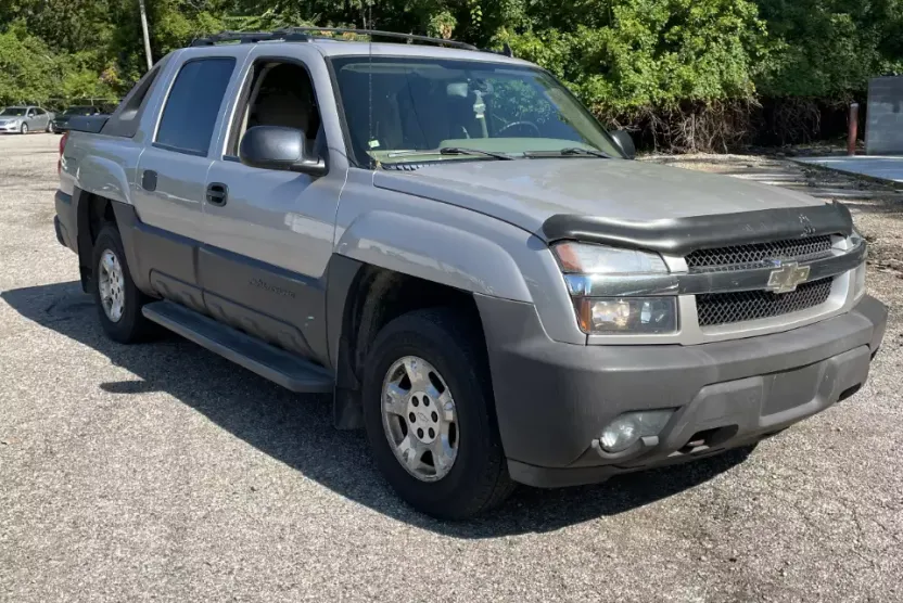 2006 Chevrolet Avalanche LS photo 1