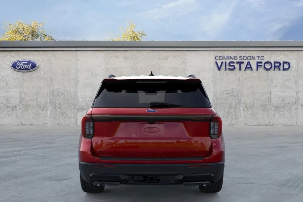 2025 Ford Explorer ST-Line photo 1