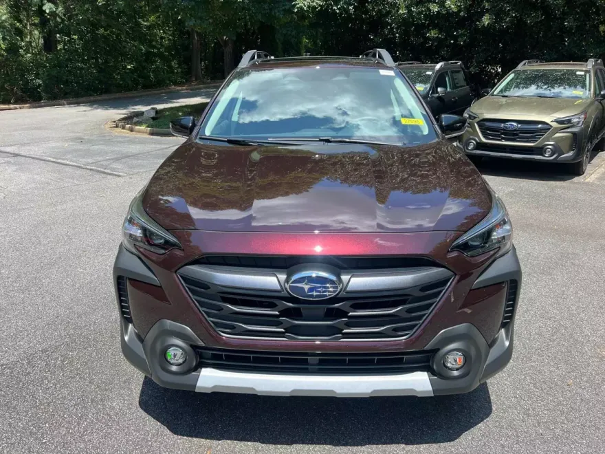 2025 Subaru Outback Limited photo 1