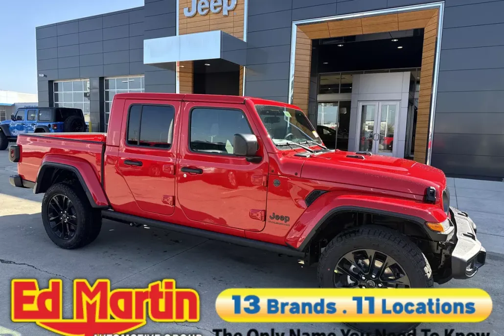 2025 Jeep Gladiator Sport photo 1