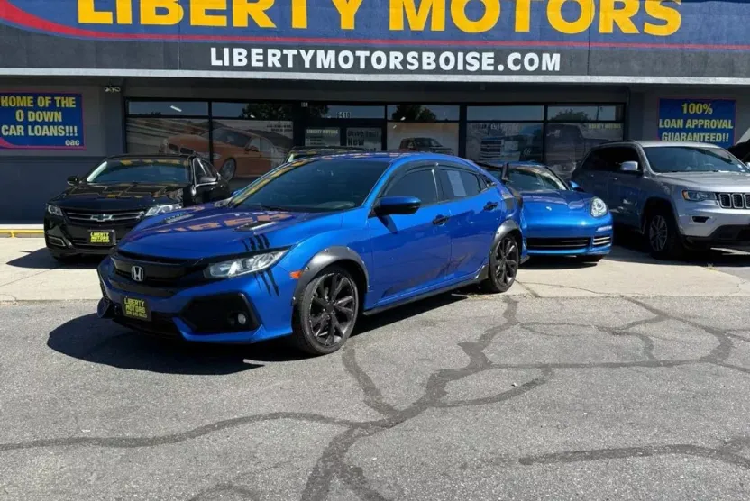 2018 Honda Civic Sport Hatchback photo 1