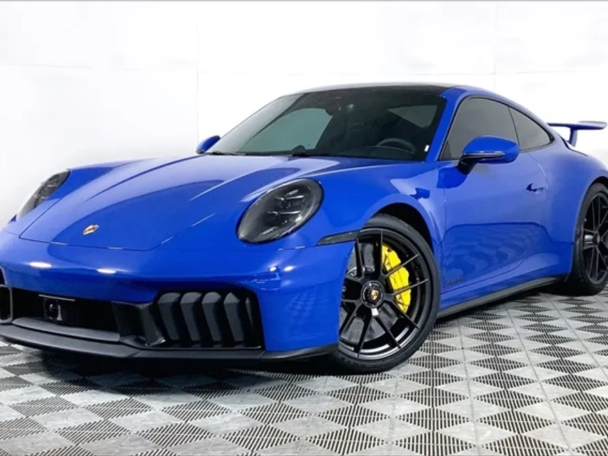2025 Porsche 911 GTS photo 1