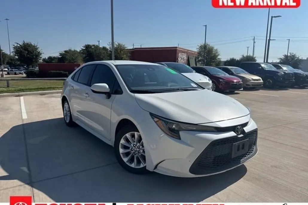 2021 Toyota Corolla LE Premium photo 1