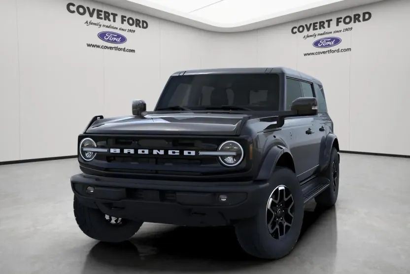 2025 Ford Bronco Outer Banks photo 1