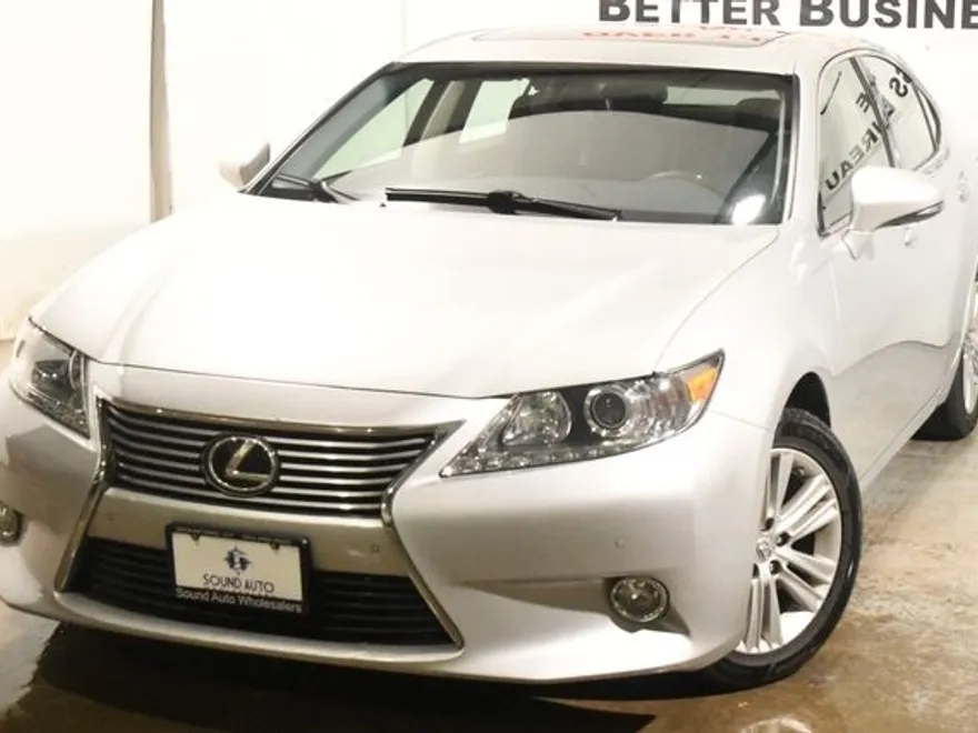 2013 Lexus ES 350 Luxury photo 1