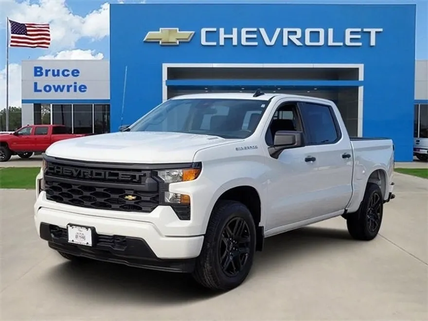 2025 Chevrolet Silverado 1500 Custom photo 1