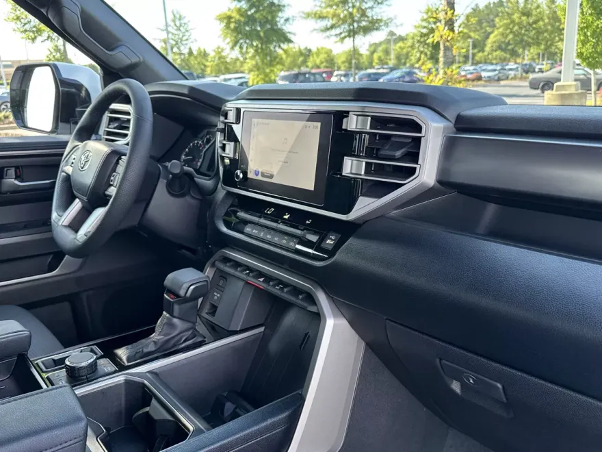 2025 Toyota Tundra SR5 photo 1