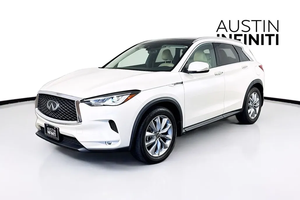 2022 Infiniti QX50 Luxe photo 1