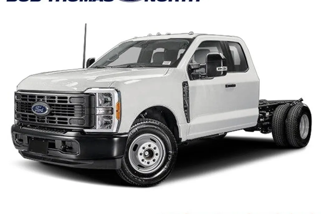 2025 Ford F-350 XLT photo 1