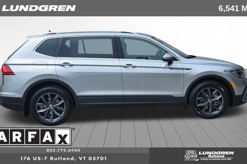 2024 Volkswagen Tiguan SE photo 1