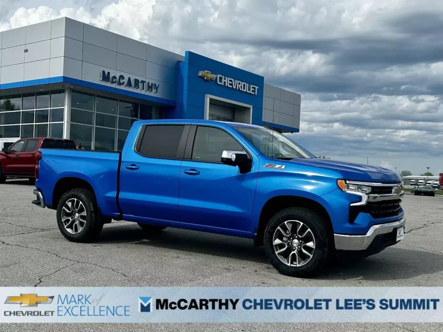 2025 Chevrolet Silverado 1500 LT photo 1