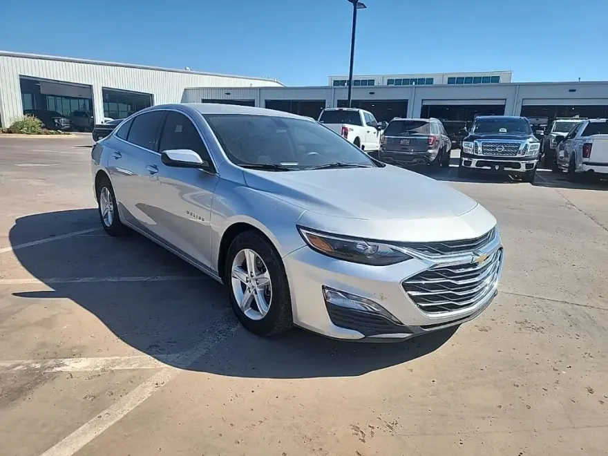 2022 Chevrolet Malibu 1LT photo 1