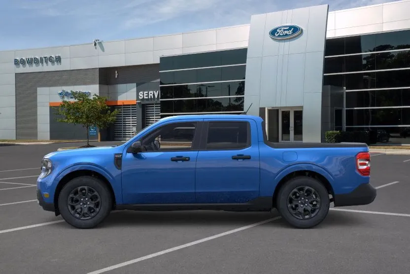 2025 Ford Maverick XLT photo 1