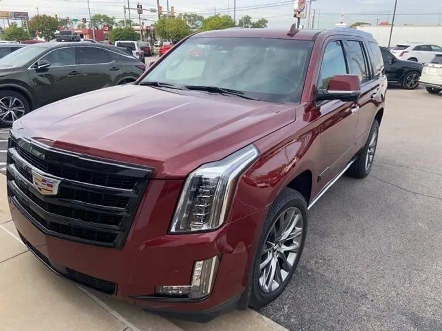 2019 Cadillac Escalade Premium Luxury photo 1