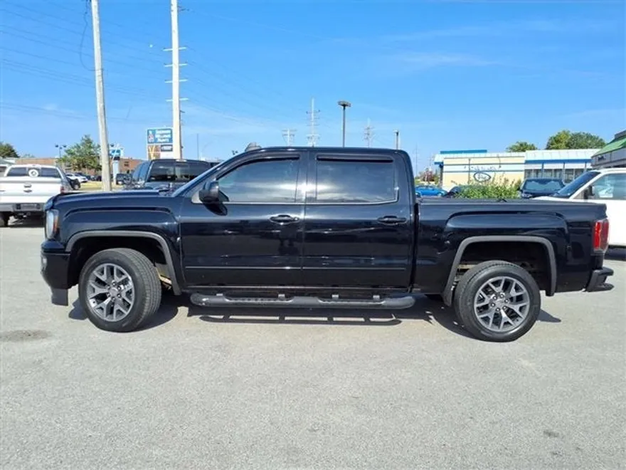 2018 Gmc Sierra SLT photo 1