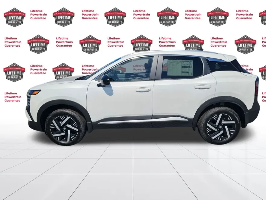 2026 Nissan Kicks SV photo 1