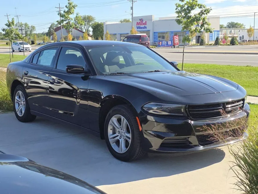 2022 Dodge Charger SXT photo 1