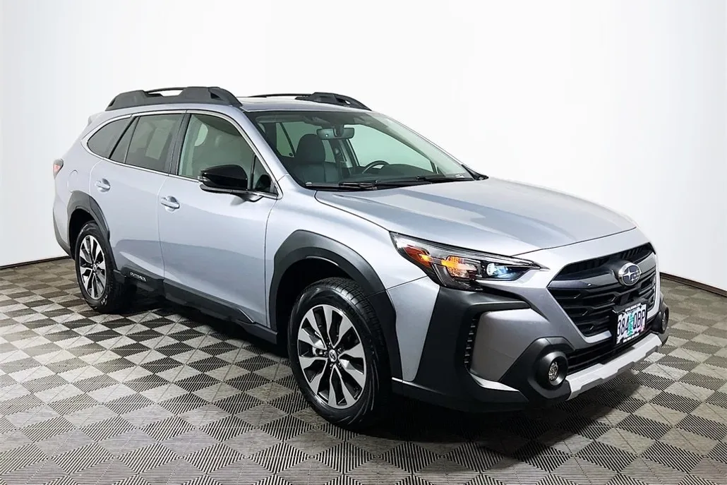 2025 Subaru Outback Limited photo 1