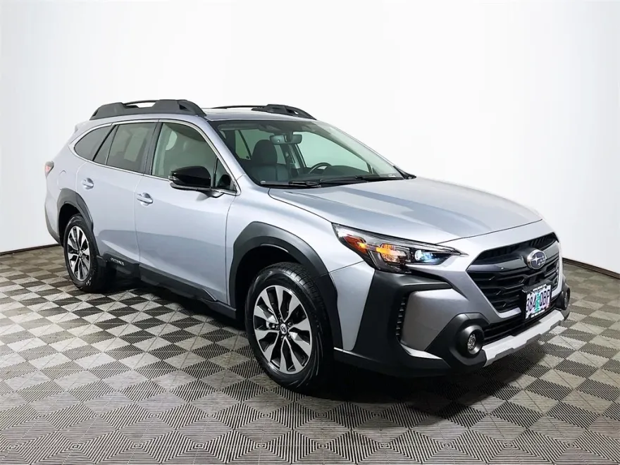 2025 Subaru Outback Limited photo 1